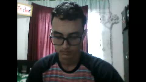 Snapshot of juanesan chatting on February 6, 2025, 11:43 am Juanesan CaballeroSolitario online show from February 6, 2025, 11:43 am