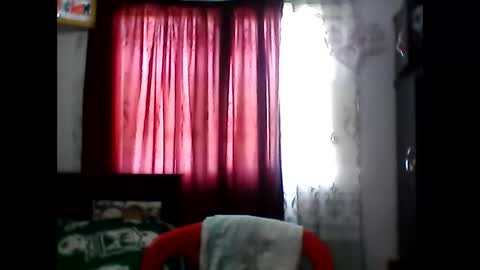 Snapshot of juanesan chatting on February 6, 2025, 2:48 pm Juanesan CaballeroSolitario online show from February 6, 2025, 2:48 pm