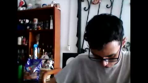 Snapshot of juanesan chatting on February 20, 2025, 2:57 pm Juanesan CaballeroSolitario online show from February 20, 2025, 2:57 pm