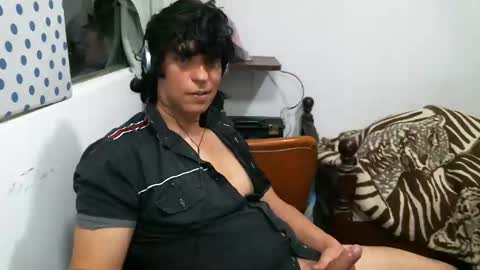 Snapshot of juanito2727 chatting on December 24, 2024, 4:55 am amor online show from December 24, 2024, 4:55 am