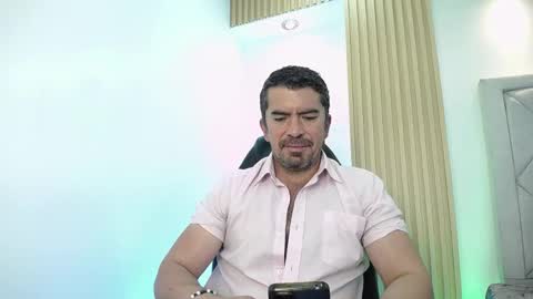 Snapshot of juank_fit45 chatting on April 30, 2026, 5:41 pm Juan k online show from April 30, 2026, 5:41 pm