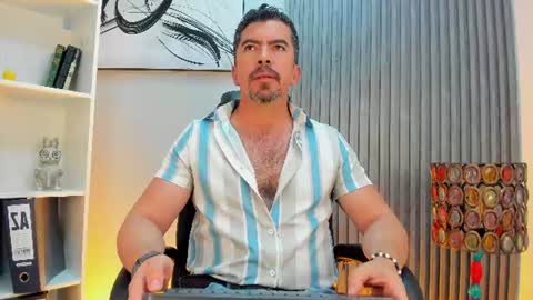 Juan k online show from July 24, 2026, 4:10 am
