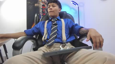 Juank online show from November 8, 2025, 2:39 pm