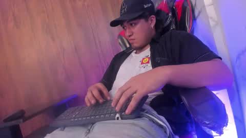 JUAN  online show from March 19, 2026, 1:59 pm