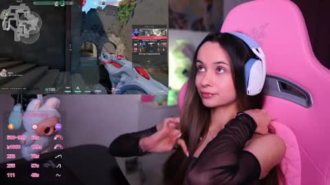 Angelina online show from April 7, 2026, 3:34 pm