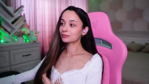 Angelina online show from June 7, 2026, 12:31 pm