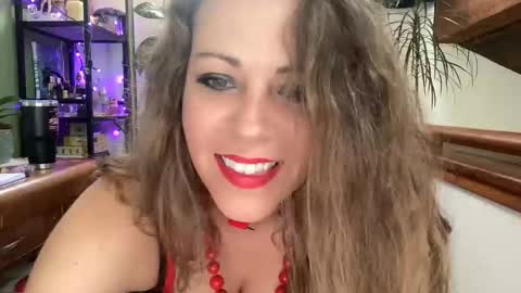 Snapshot of juicy_jussy chatting on May 5, 2026, 9:01 pm juicy_jussy online show from May 5, 2026, 9:01 pm