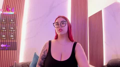 Snapshot of juicy_led_ chatting on February 19, 2025, 11:17 am Juicy online show from February 19, 2025, 11:17 am