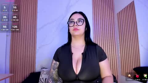 Snapshot of juicy_led_ chatting on October 21, 2025, 11:11 am Juicy online show from October 21, 2025, 11:11 am