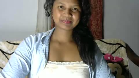 Snapshot of juicy_pretty chatting on July 14, 2026, 1:52 am stellah online show from July 14, 2026, 1:52 am
