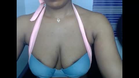 juicycuntx online show from October 23, 2025, 5:40 am