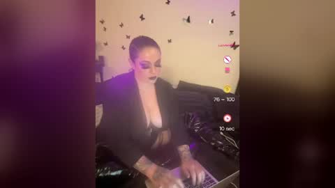 Snapshot of juicyfruitsxx chatting on July 25, 2026, 12:53 am Tacye Ann online show from July 25, 2026, 12:53 am