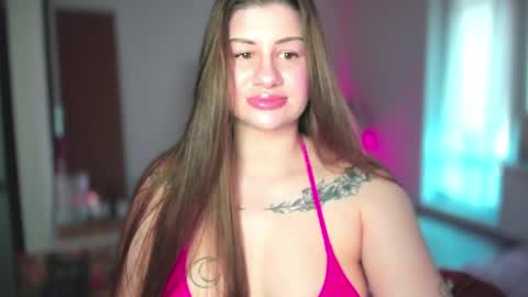 Snapshot of juicyhelenx chatting on May 15, 2026, 12:45 pm Elena online show from May 15, 2026, 12:45 pm
