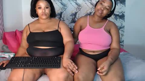 juicyjasminx online show from April 13, 2026, 9:42 pm