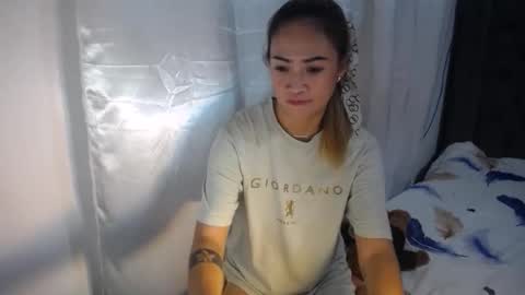 Snapshot of juicyliciousgirl chatting on February 18, 2026, 9:11 pm Den online show from February 18, 2026, 9:11 pm