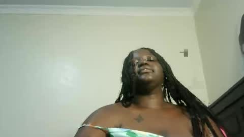 Snapshot of juicyslurrt chatting on May 7, 2026, 6:02 pm juicyslurrt online show from May 7, 2026, 6:02 pm