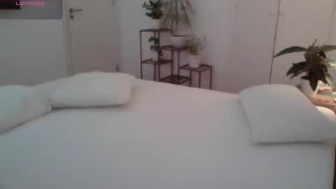 Snapshot of jujubaeu chatting on May 5, 2026, 12:13 pm Juju online show from May 5, 2026, 12:13 pm