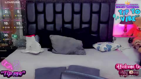 Jujubee online show from December 10, 2024, 4:38 pm