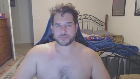 jules25 online show from December 14, 2024, 6:46 am