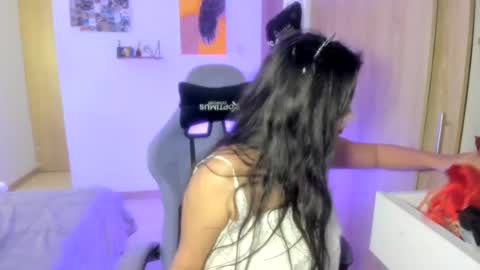 Snapshot of juli_santos_22 chatting on June 13, 2026, 10:13 am juli_santos_22 online show from June 13, 2026, 10:13 am