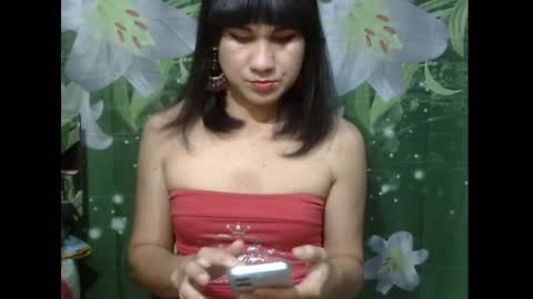 JULIA online show from April 4, 2026, 4:59 pm