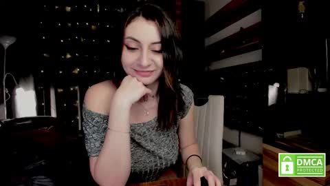 julia_t_mog online show from March 3, 2026, 10:15 pm