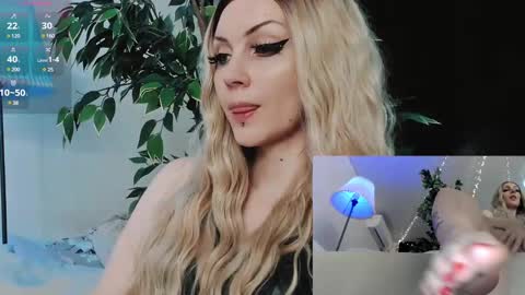 Snapshot of julia_wilson chatting on March 4, 2025, 6:29 pm ALL MY CONTENT at online show from March 4, 2025, 6:29 pm