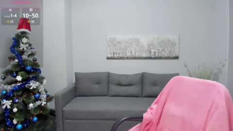 Julia online show from December 23, 2024, 10:10 am