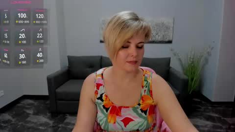 Julia online show from January 7, 2025, 9:40 am