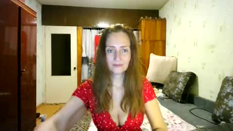juliaa_foxi online show from April 4, 2026, 6:27 pm
