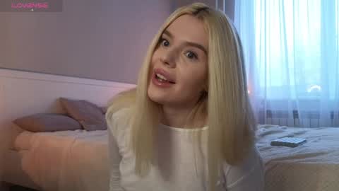 Molly online show from December 23, 2024, 6:22 am