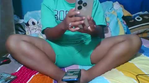 juliah02 online show from February 15, 2025, 11:50 am