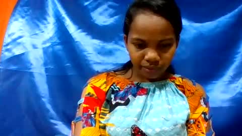 juliah02 online show from June 22, 2026, 6:10 am