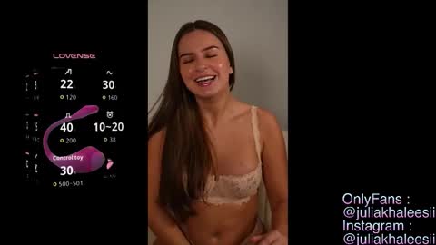 Julia Khaleesii online show from March 19, 2026, 6:23 pm