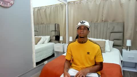 Snapshot of julian_billy chatting on January 6, 2025, 11:29 am julian billy online show from January 6, 2025, 11:29 am