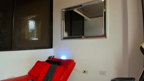 julian_wallace online show from March 11, 2026, 3:29 pm