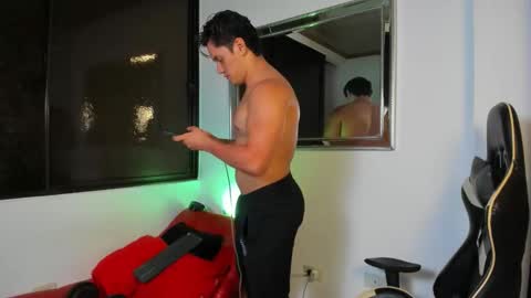 julian_wallace online show from March 15, 2026, 3:23 am