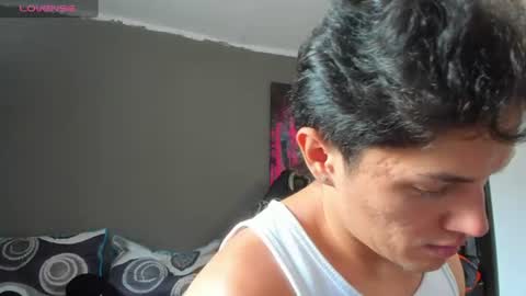 Snapshot of julian_wallace1 chatting on June 13, 2026, 2:37 pm julian_wallace1 online show from June 13, 2026, 2:37 pm