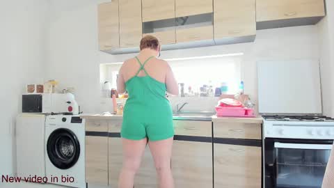 Snapshot of juliana35 chatting on February 19, 2025, 11:06 am juliana35 online show from February 19, 2025, 11:06 am