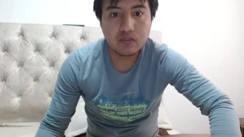 Snapshot of julianalvarez95 chatting on April 3, 2026, 12:36 pm Julian online show from April 3, 2026, 12:36 pm