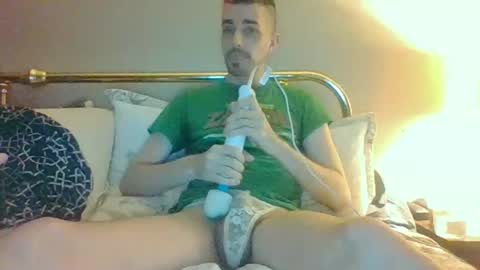 julianjj2001 online show from March 7, 2025, 1:09 am