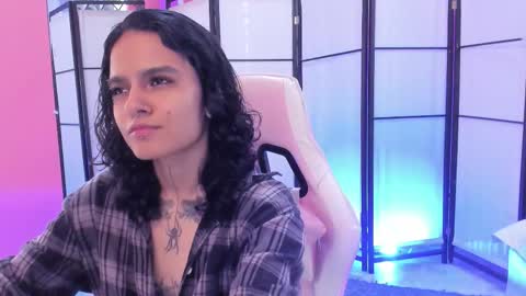 Snapshot of julianne_7 chatting on February 16, 2026, 7:32 pm julianne_7 online show from February 16, 2026, 7:32 pm