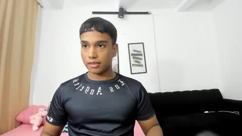 Snapshot of juliannmattius chatting on October 6, 2025, 1:52 pm Juliann online show from October 6, 2025, 1:52 pm