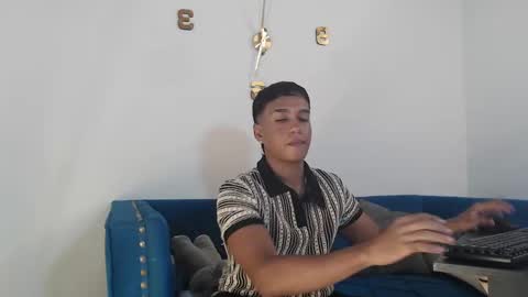 Snapshot of juliannmattius chatting on October 9, 2025, 2:48 pm Juliann online show from October 9, 2025, 2:48 pm