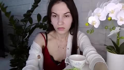 Julia online show from March 16, 2026, 4:11 pm