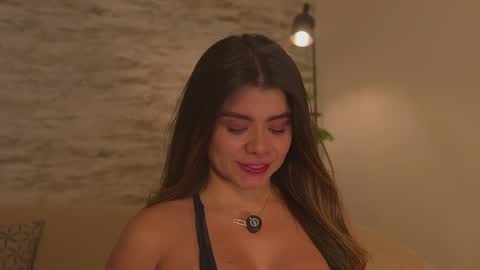 Snapshot of julie_belle_ chatting on May 27, 2026, 12:07 am luu online show from May 27, 2026, 12:07 am