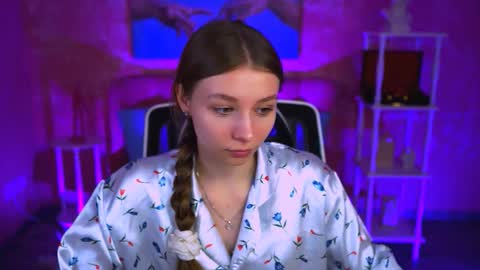 juliedaniel online show from September 22, 2025, 8:05 am