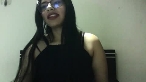 julieta_989 online show from October 24, 2025, 5:09 pm