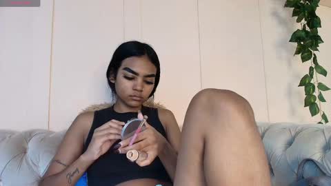 Juli online show from May 26, 2026, 7:43 pm