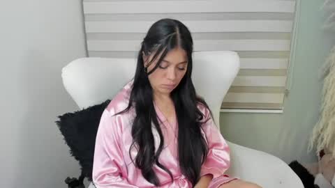 Snapshot of julieta_evans_1 chatting on July 18, 2026, 1:10 am Julieta online show from July 18, 2026, 1:10 am